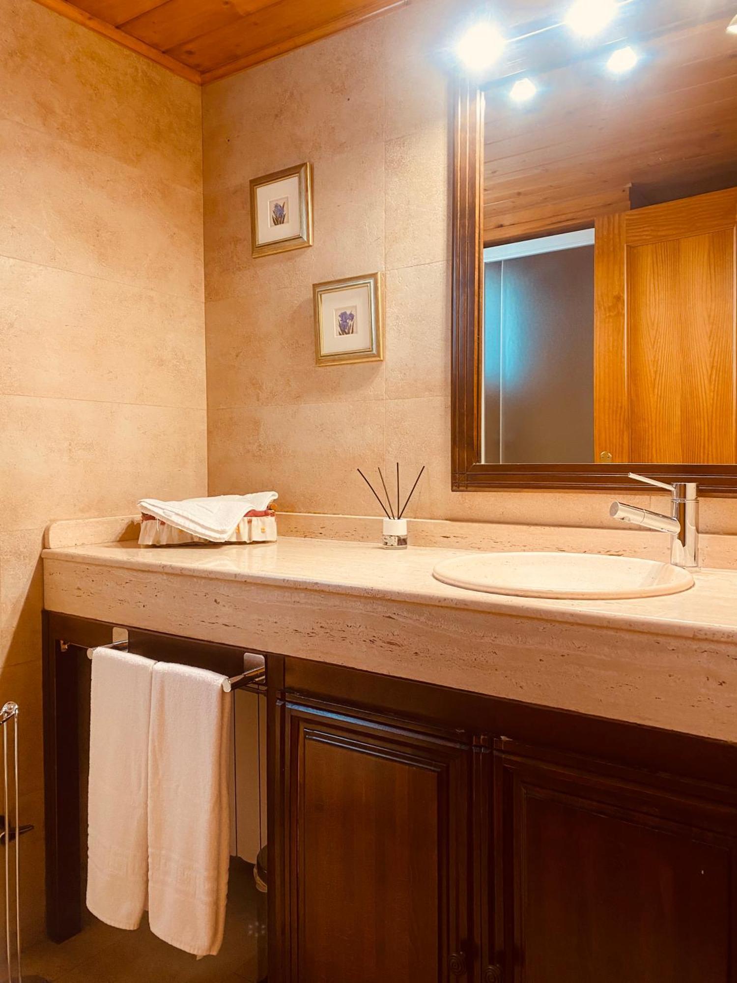 Casa Martagon - Kasasbenas Villa Benasque Ngoại thất bức ảnh